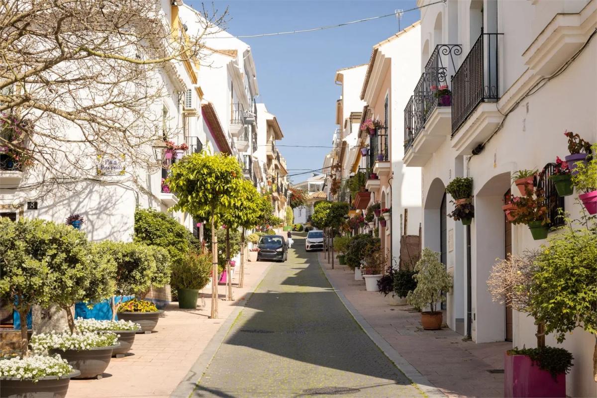 Venta de chalet independiente en Calle Sevilla, 44 -50, Estepona
photo 1