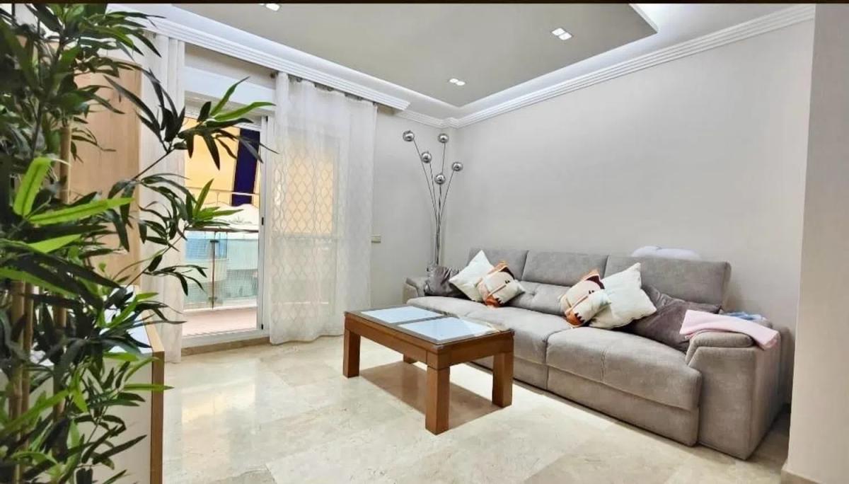 Sale of apartment in Barrio Centro, Estepona
photo 2