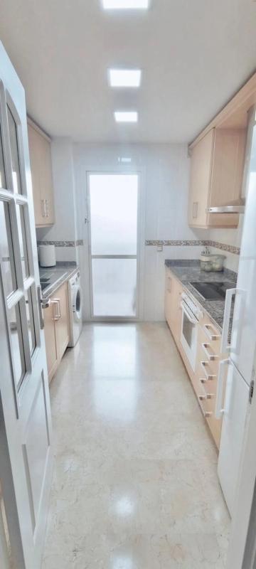 Sale of apartment in Barrio Centro, Estepona
photo 4
