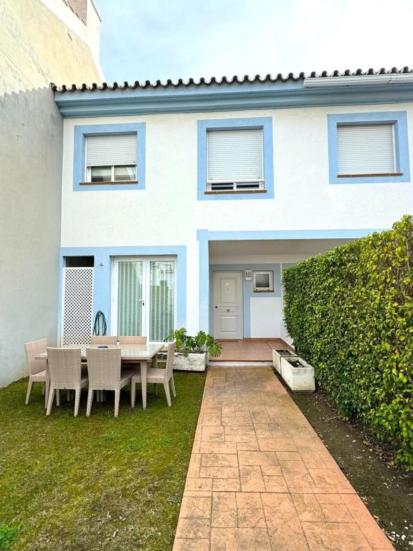 Venta de chalet independiente en Calle de los Pueblos Blancos, Estepona
 photo 2