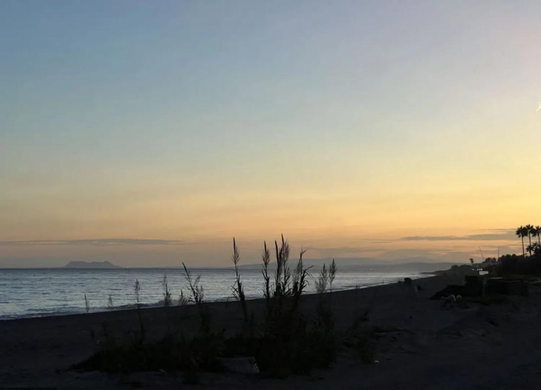 Sprzedaż niezależnego domku jednorodzinnego w  Urbanizacion Playa D'Or, 71, Estepona photo 2