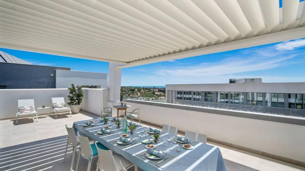 Sprzedaż poddasza w Torrevigia, Estepona photo 1