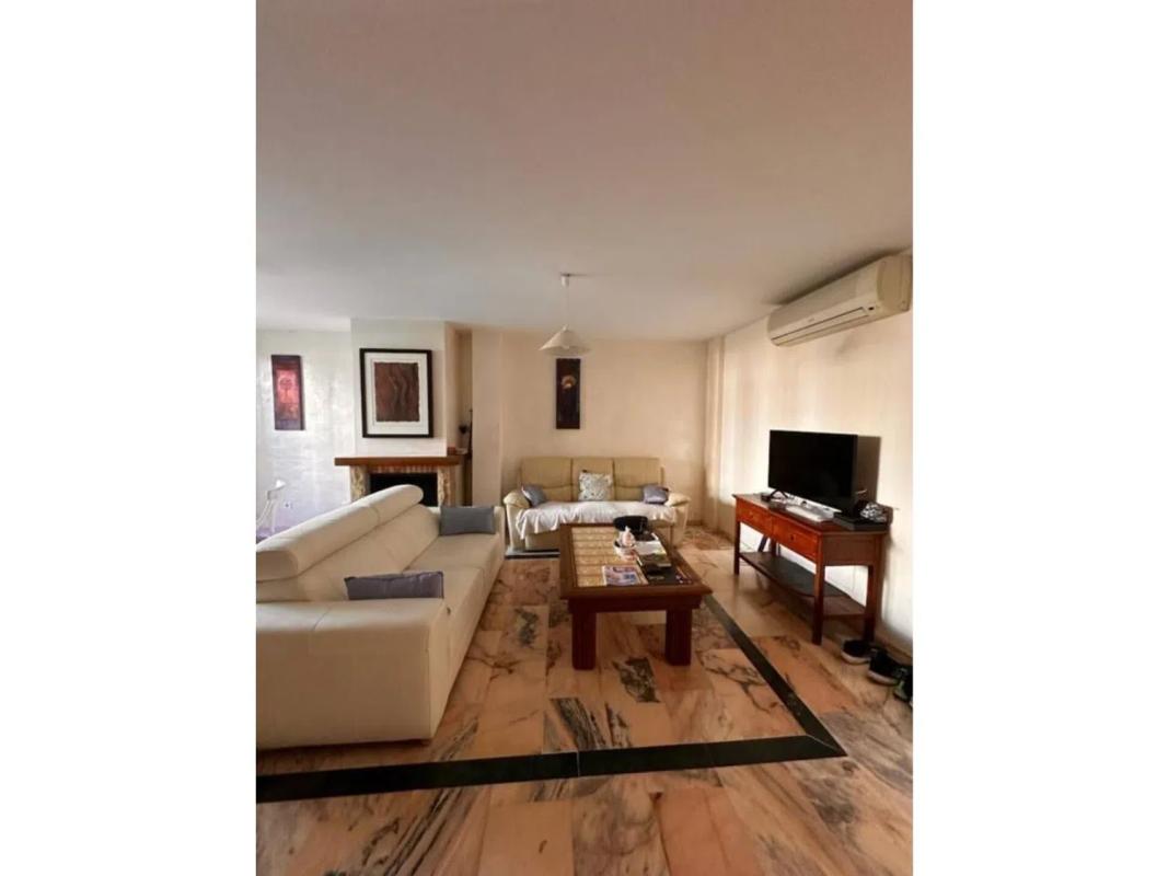 Venta de chalet independiente en Avenida Marqués del Duero, Estepona
photo 2