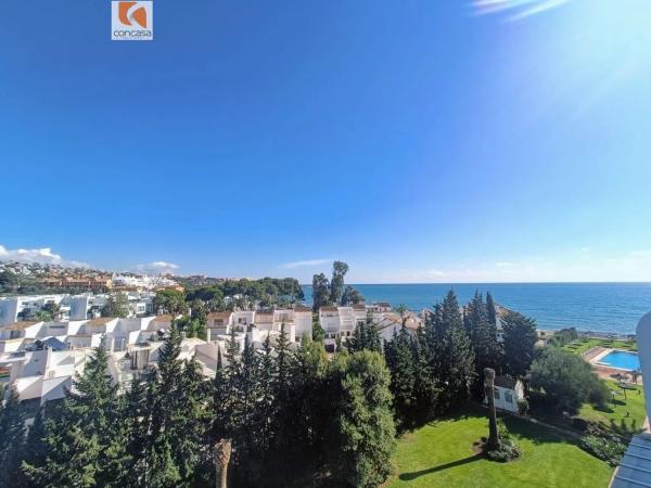 Mieszkanie na sprzedaż w Urbanizacion Bahia de Estepona, Estepona photo 1