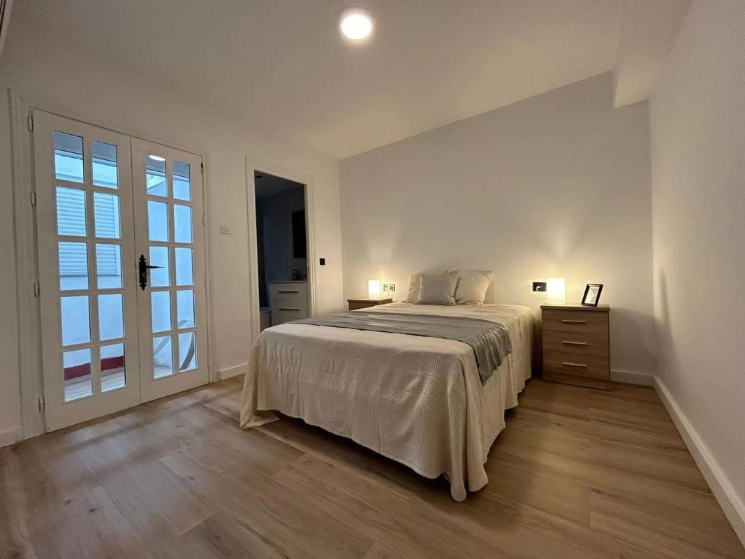 Sale of apartment in Barrio Paraiso-Barronal, Estepona
photo 2
