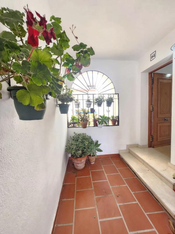 Sale of independent chalet in Calle Severo Ochoa, Estepona
 photo 2