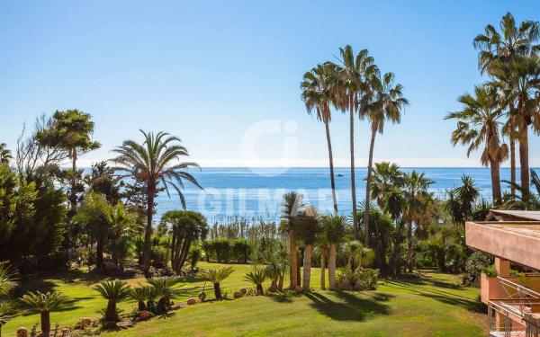 Wolnostojąca willa na sprzedaż w Urbanización Hacienda Beach, Estepona photo 1