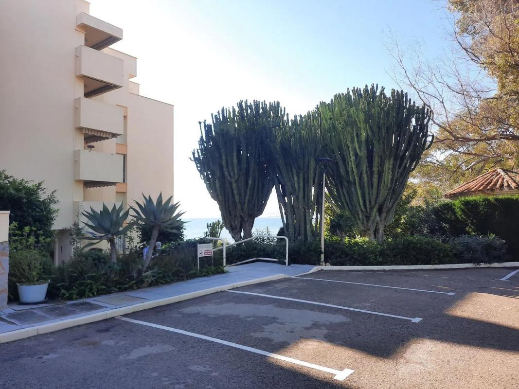 Venta de piso en Seghers, Estepona
photo 2