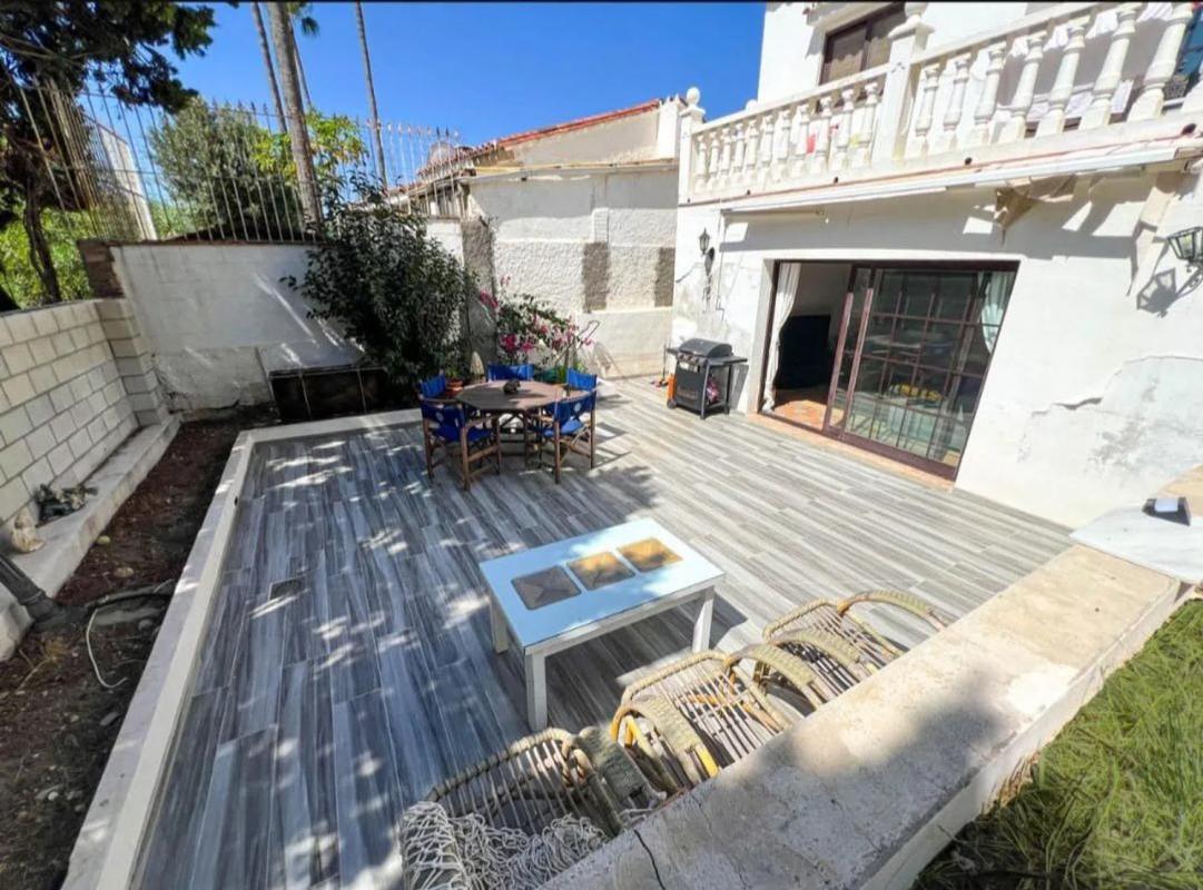 Sprzedaż niezależnego domku jednorodzinnego w Barrio Buenas Noches, Estepona photo 2