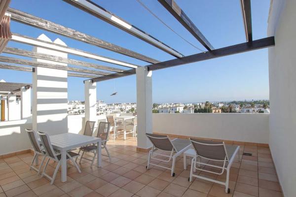 Penthouse na sprzedaż w  Carril de la Resinera, Estepona photo 1
