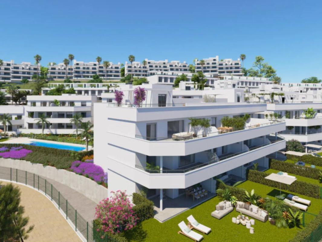 Sale of apartment in Calle Islas Bermudas, Estepona
 photo 2