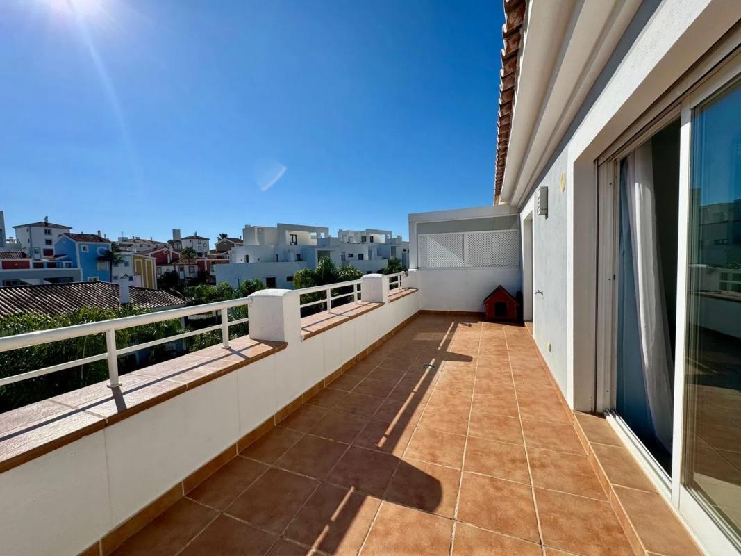Sprzedaż poddasza w Calle QUINTANA, Estepona photo 2