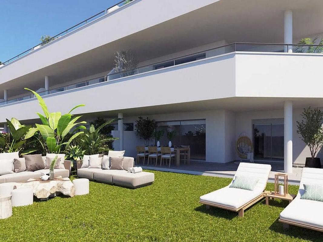 Sale of apartment in Barrio Parque Central, Estepona
photo 4