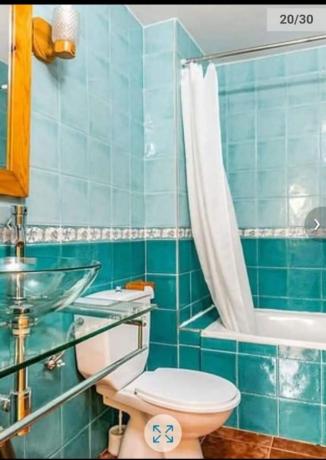 Apartment for sale in Barrio Parque Central, Estepona thumbnail 2