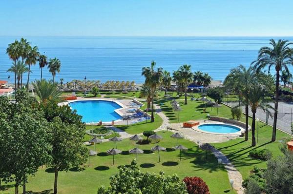 Apartment for sale in Barrio Parque Central, Estepona photo 1