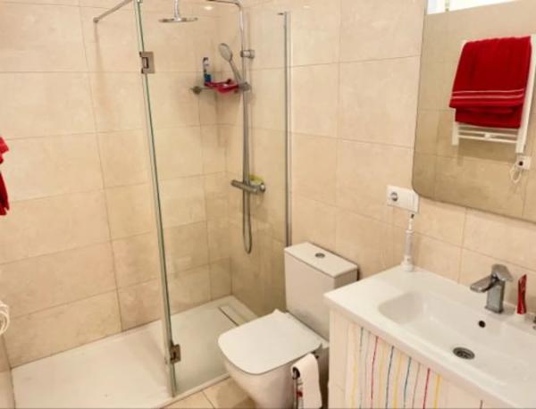 Chalet independiente en venta en  Calle Pico del Naranco, 67, Estepona photo 4