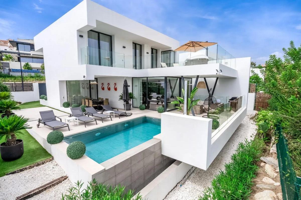 Venta de chalet independiente en Calle Condado de Huelva, Estepona
photo 1