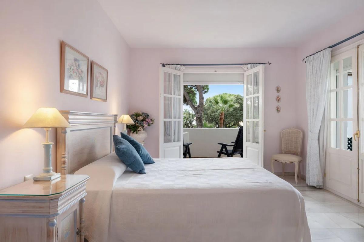 Sprzedaż mieszkania w Barrio Atalaya-Isdabe, Estepona
photo 1