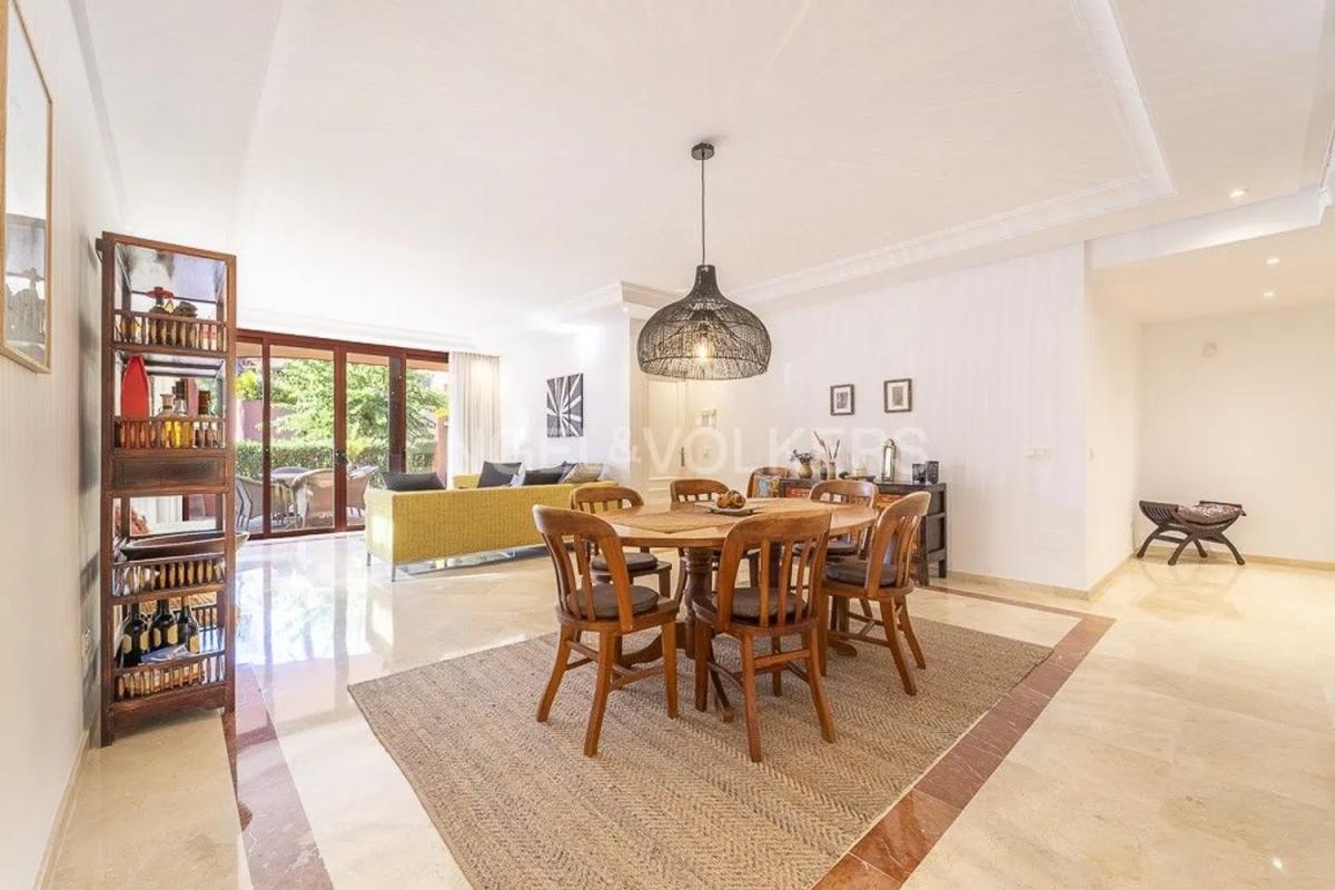 Продажа квартиры на Barrio Guadalmansa, Эстепона
 photo 2