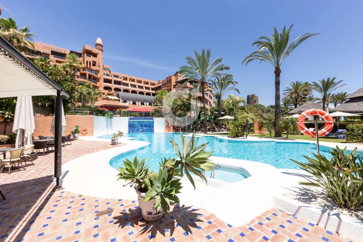 Venta de piso en Calle Atlántico, Estepona
photo 2