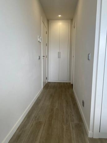 Chalet independiente en venta en Calle Islas Bermudas, 6, Estepona thumbnail 2