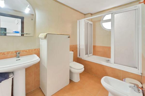 Mieszkanie na sprzedaż w  Calle Juan Ponte López, 4, Estepona photo 3