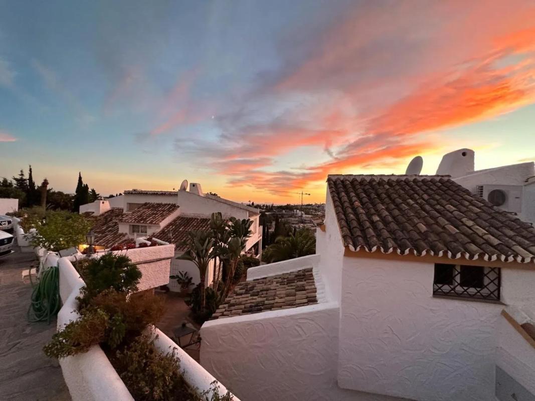 Venta de chalet independiente en Barrio Nueva Atalaya, Estepona
photo 2