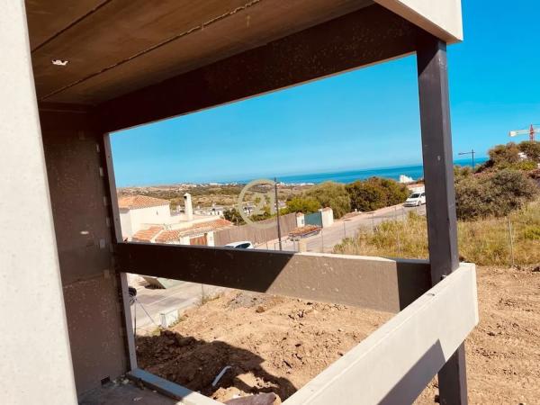 Detached villa for sale in Calle Guatemala, Estepona thumbnail 2