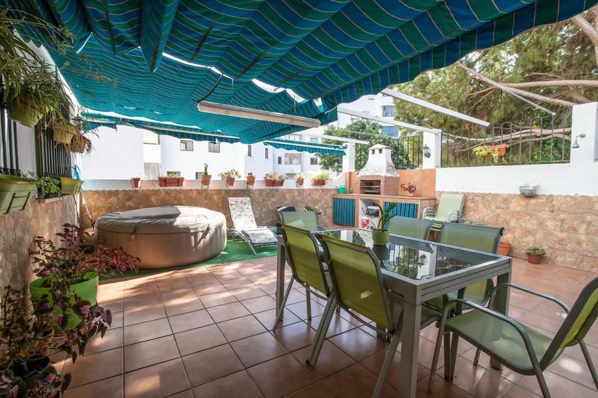 Продажа квартиры на Barrio Zona Calvario, Эстепона
photo 2
