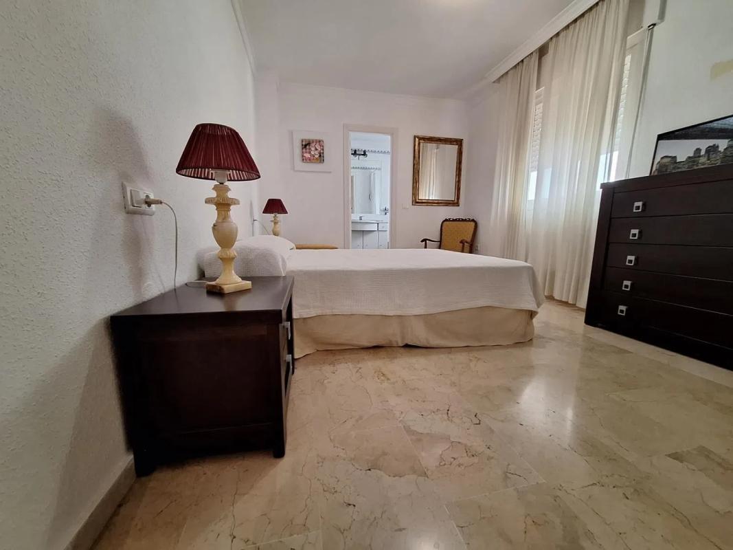 Sale of apartment in Barrio Puerto de Estepona, Estepona
 photo 5
