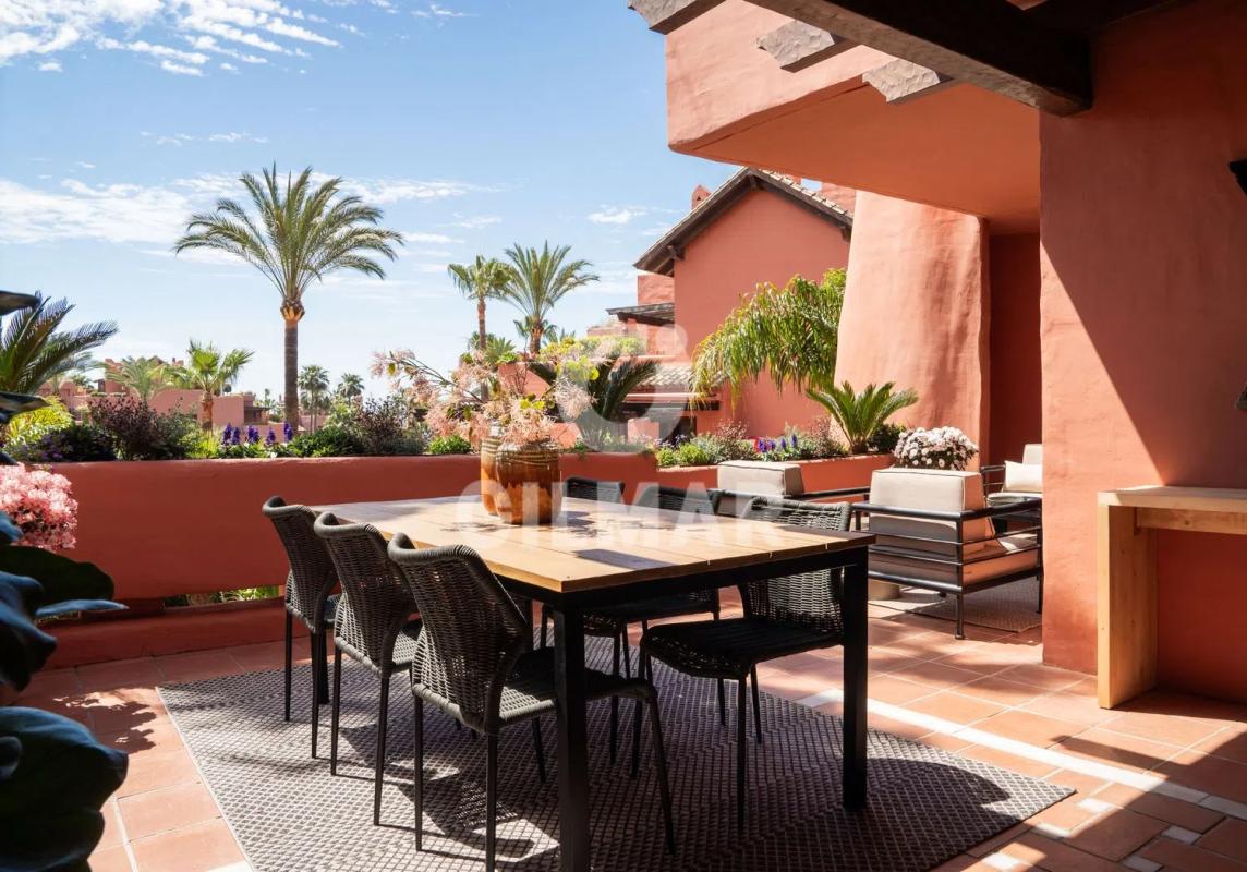 Venta de piso en Calle Sefardi, Estepona
photo 1