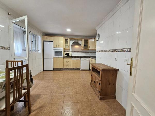 Apartment for sale in Calle San Roque, Estepona thumbnail 1