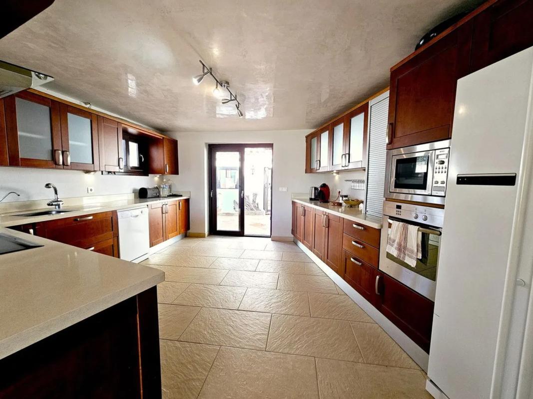Продажа отдельного шале в Avenida México, Эстепона photo 4