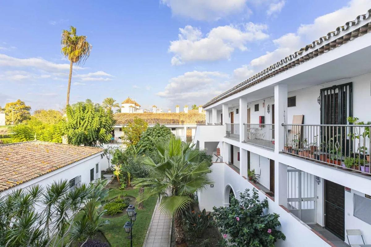 Venta de piso en Barrio El Velerín, Estepona
photo 2