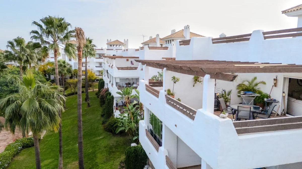 Sprzedaż poddasza w Calle Lima, 10, Estepona photo 1