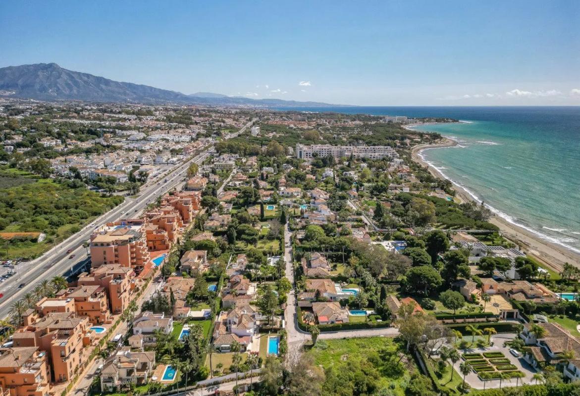 Продажа квартиры на Barrio Paraiso-Barronal, Эстепона
photo 1