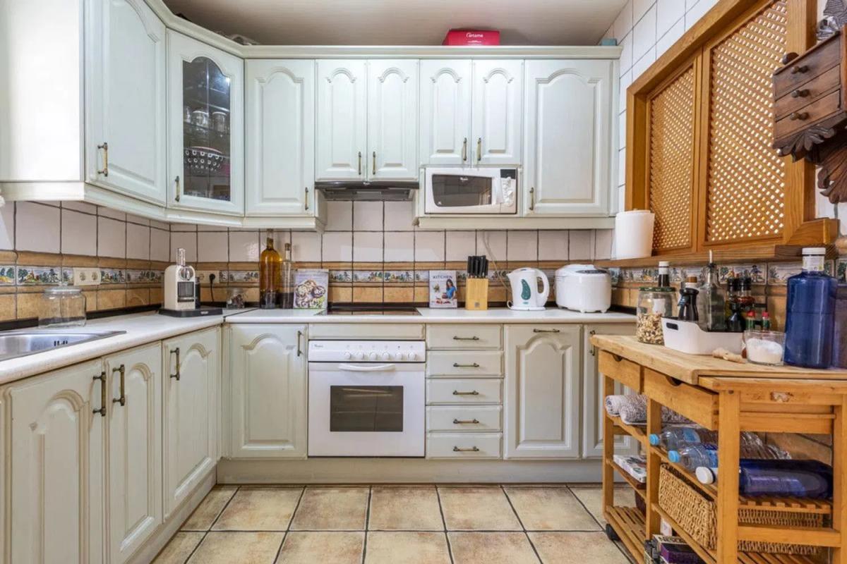 Продажа квартиры на Barrio Paraiso-Barronal, Эстепона
photo 5