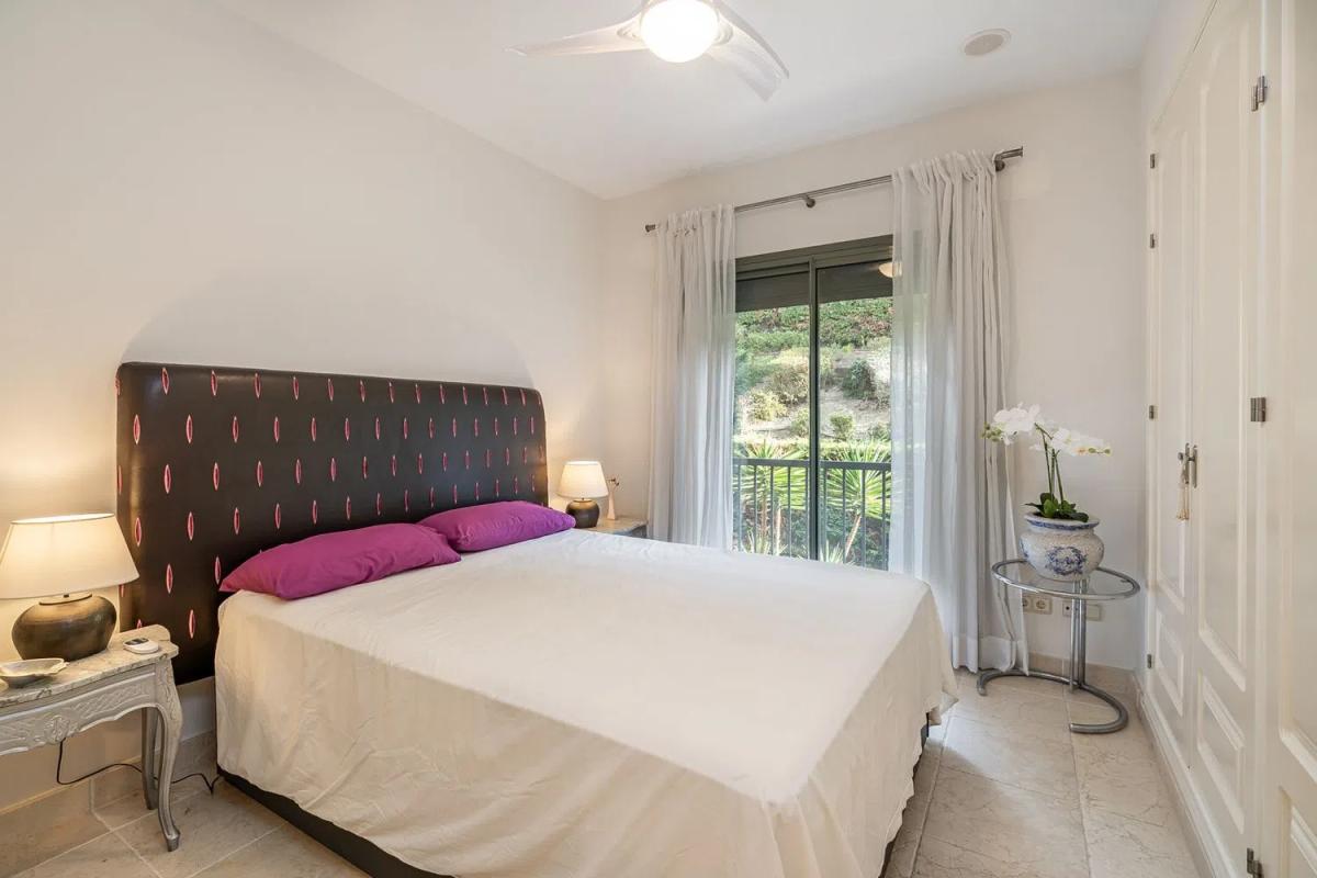Venta de piso en Barrio Benatalaya, Estepona
 photo 4