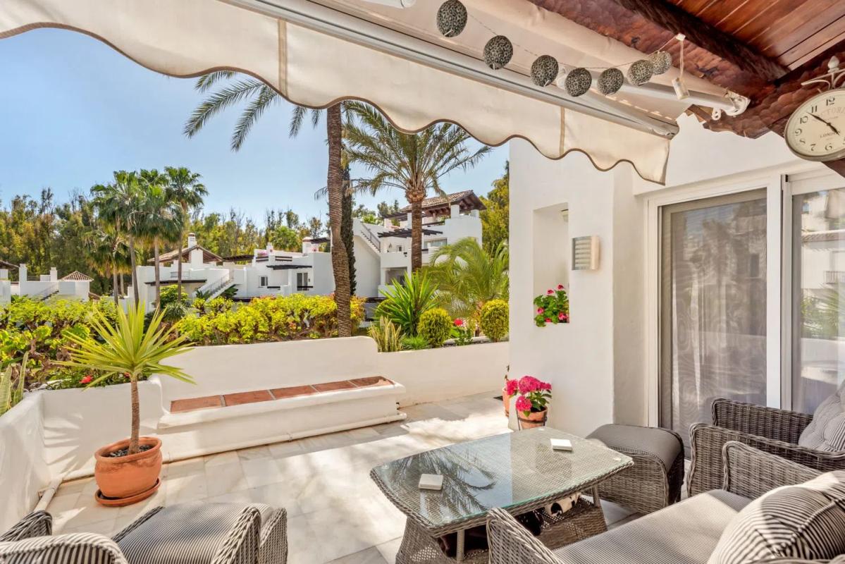 Продажа квартиры на Barrio Punta Plata, Эстепона
photo 1