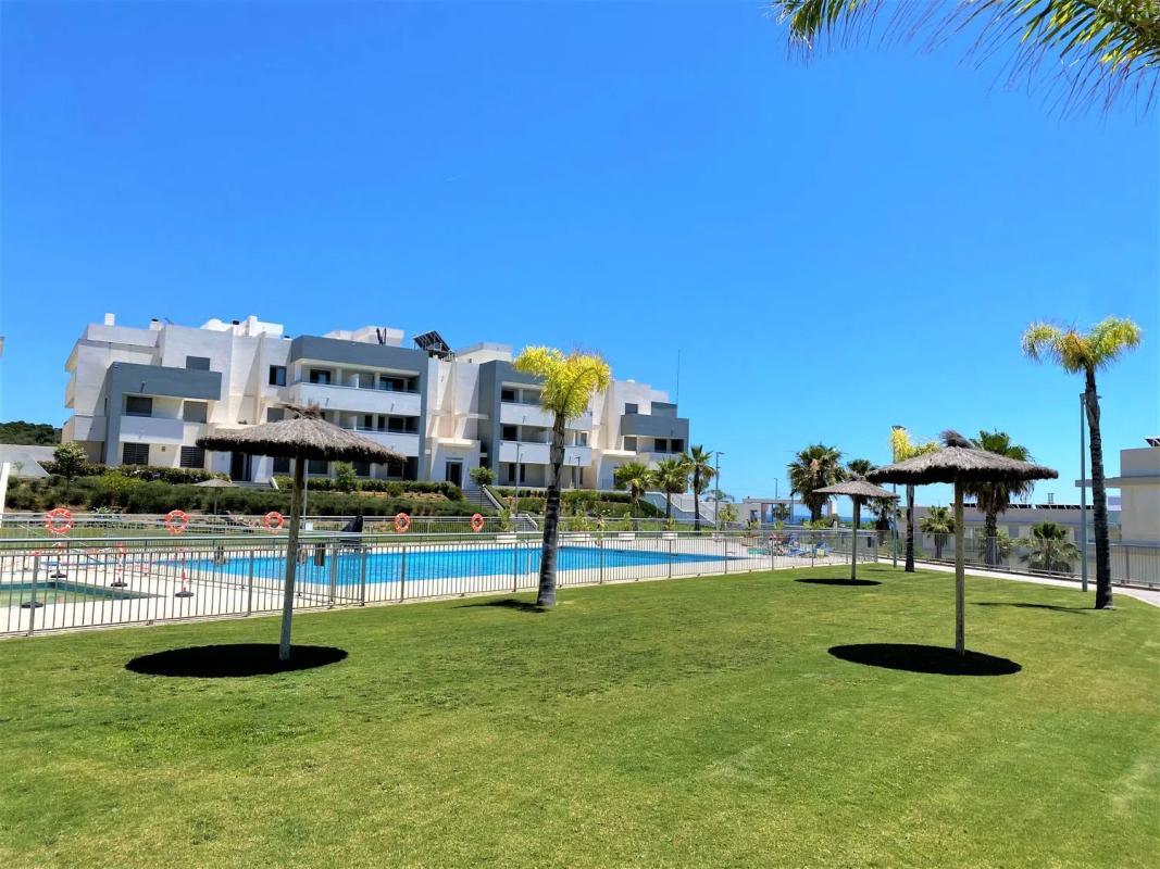 Venta de ático en Calle Copa Ryder, 22, Estepona photo 1