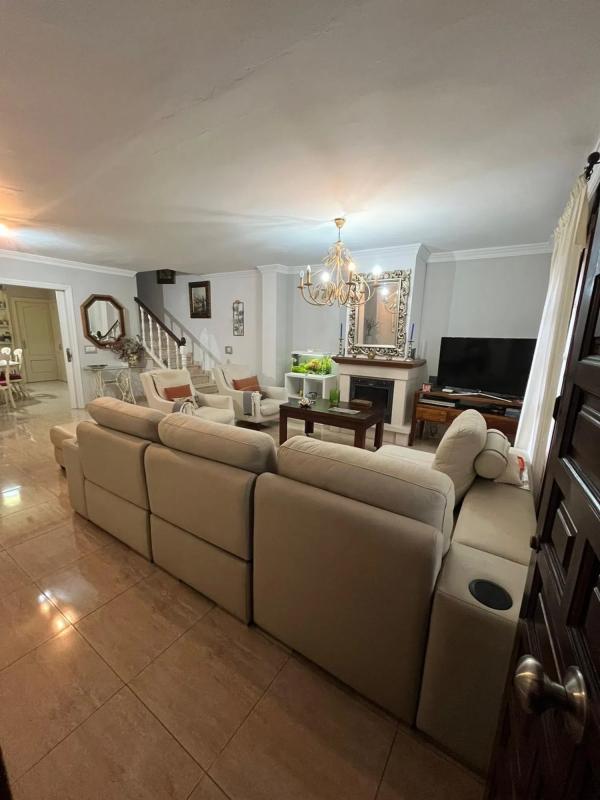 Venta de chalet independiente en Calle Ebro, 4 -14, Estepona
 photo 2
