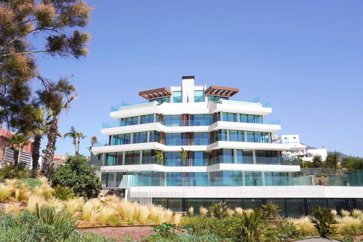 Venta de piso en N-340, Estepona
photo 1