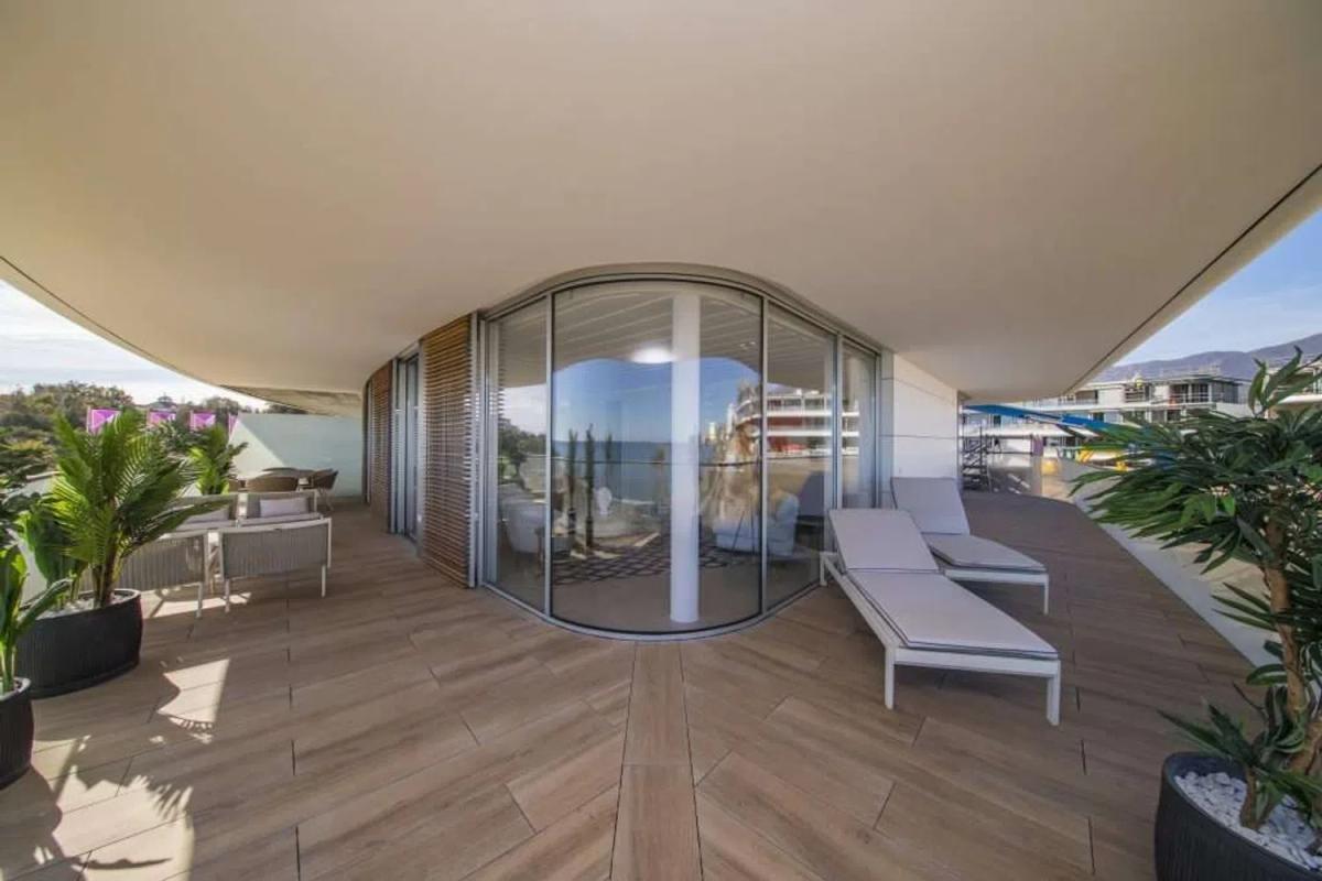 Sale of apartment in A-7, Estepona
 photo 2