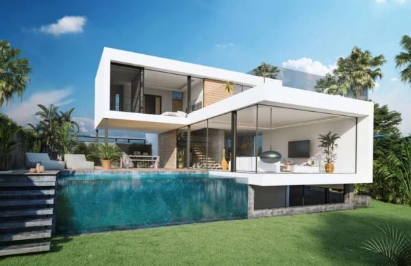 Chalet independiente en venta en Calle del Priorato, Estepona photo 1
