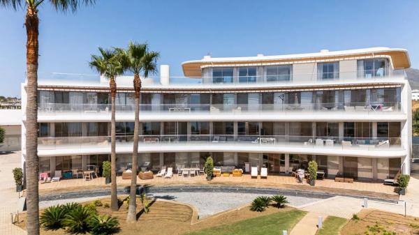 Piso en venta en  A-7, Estepona photo 1