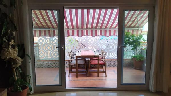 Chalet independiente en venta en  Calle Severo Ochoa, Estepona photo 1