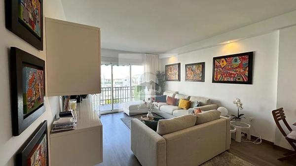 Mieszkanie na sprzedaż w  Barrio Puerto de Estepona, Estepona photo 2