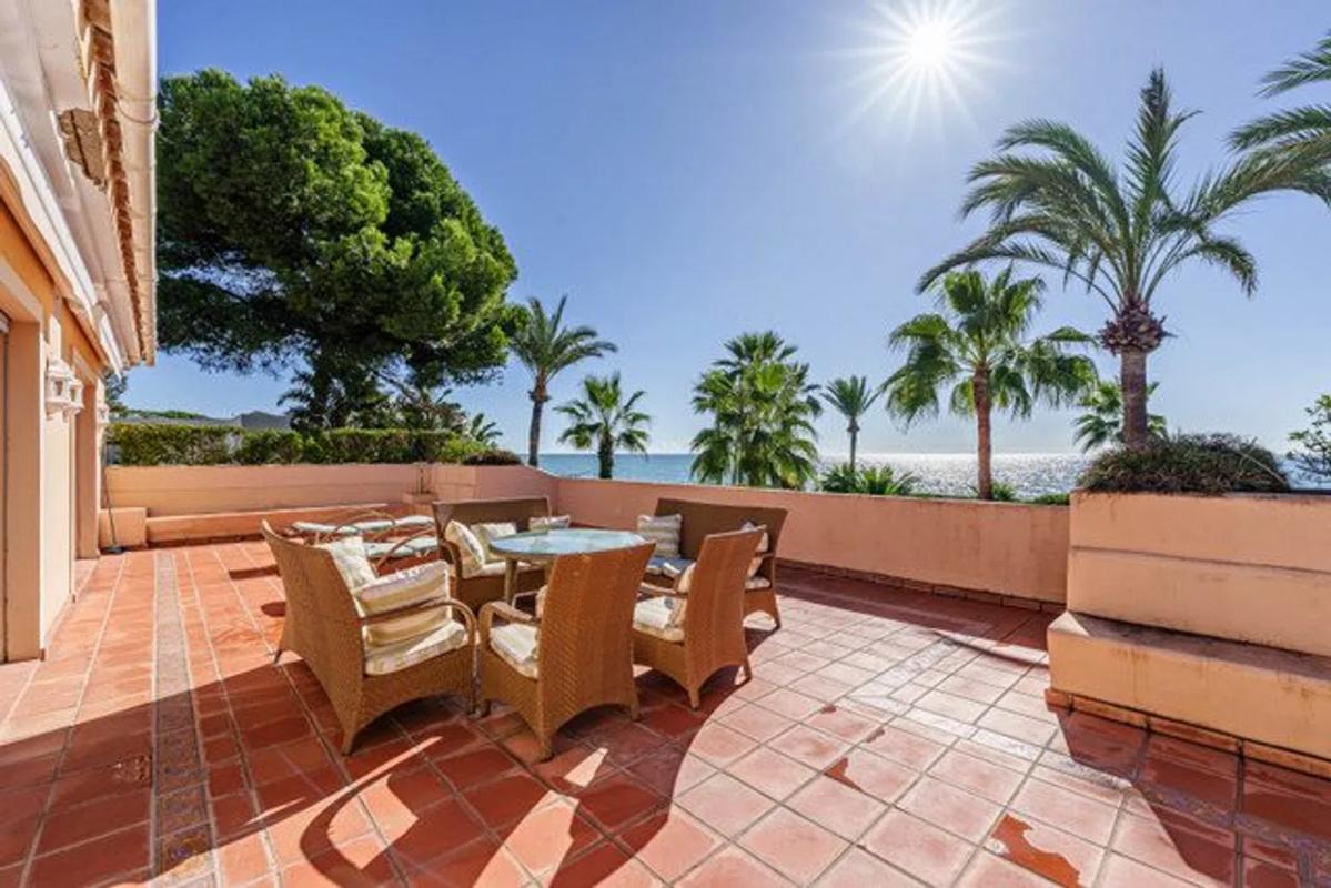 Venta de chalet independiente en Calle Eucalipto, Estepona
photo 2