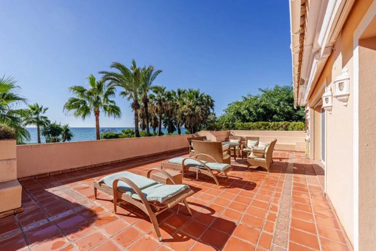 Venta de chalet independiente en Calle Eucalipto, Estepona
photo 3