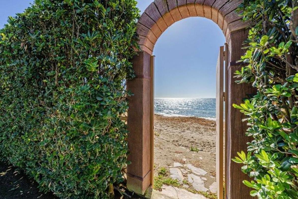 Venta de chalet independiente en Calle Eucalipto, Estepona
photo 4
